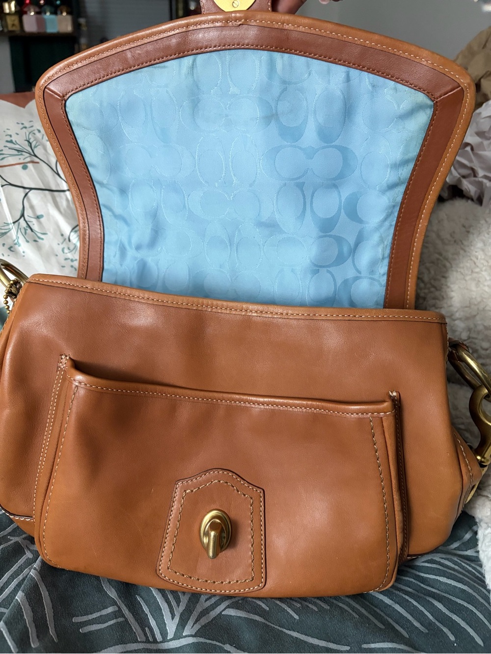 Coach Saddle Brown Leather Messenger with Brass Turn-Lock - Picture 10 of 10